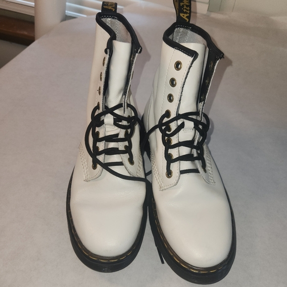 Doc Martens White Leather Zavala 1460 Boots - Picture 4 of 16